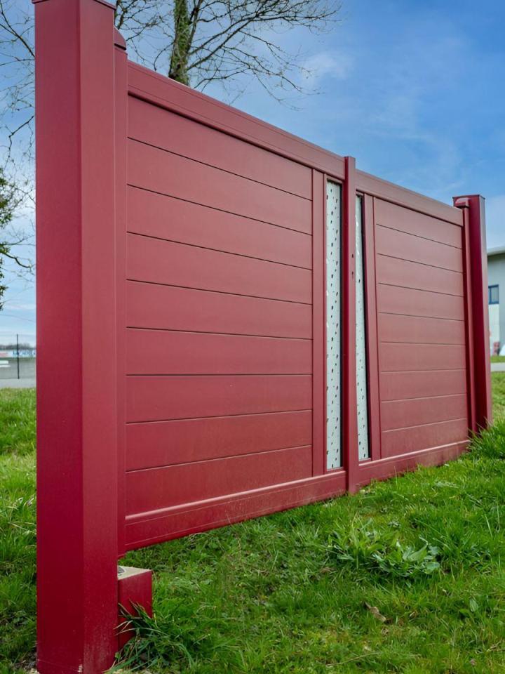 Nous concevons des portes et portails avec style