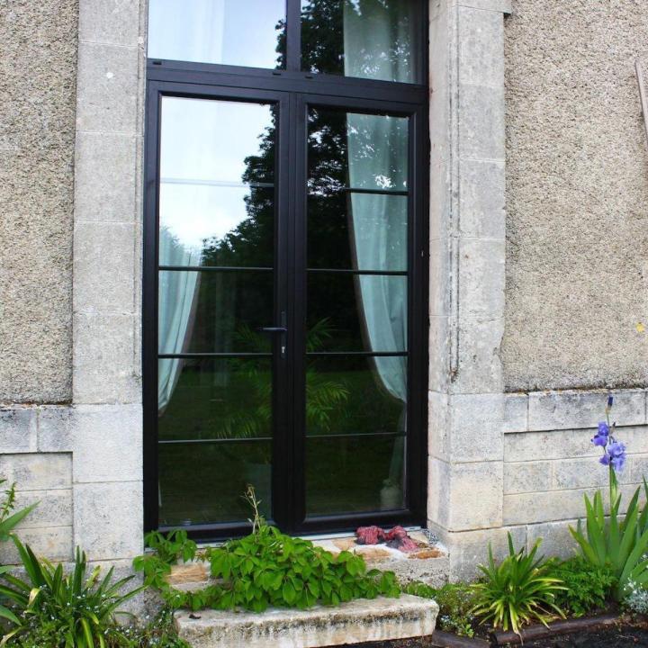 Nous posons avec soin vos fenêtres et volets