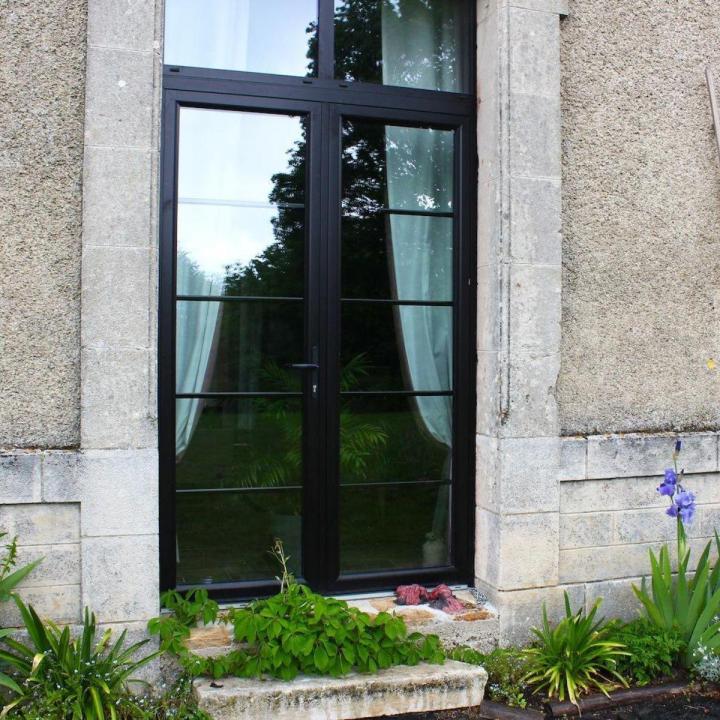 Pose de fenêtres/volets Châlus